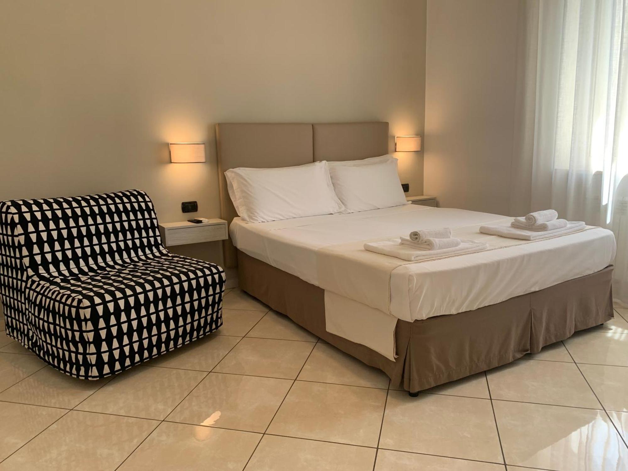 Tuanis Hotell Napoli Eksteriør bilde